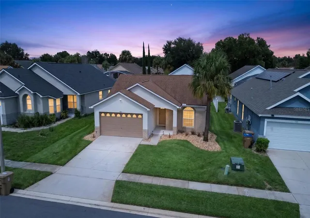 Photo 2 of Single family home for sale at 7833 Turkey Oak Ln, Kissimmee, FL 34747 | MLS# G5117711 | Listing updated on 2026-09-16