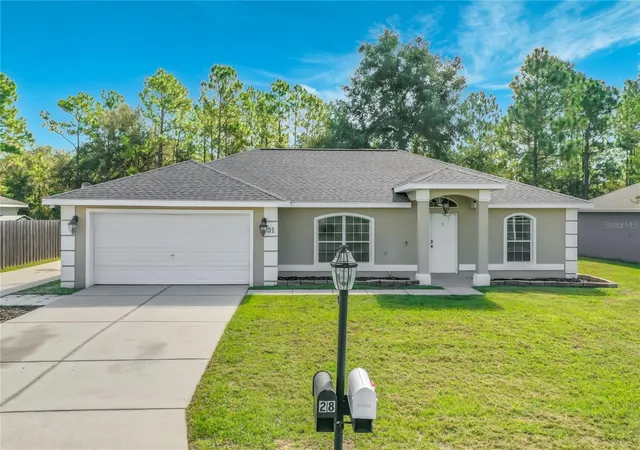 Photo 1 of Single family home for sale at 31 Fir Dr, Ocala, FL 34472 | MLS# O6441297 | Listing updated on 2026-09-12