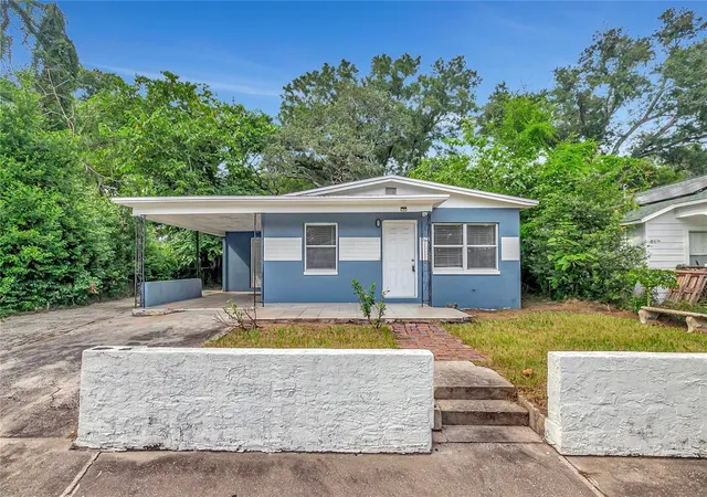Single family home for sale at 1212 E 33rd Avenue, TAMPA, FL 33603 | MLS# TB8548031