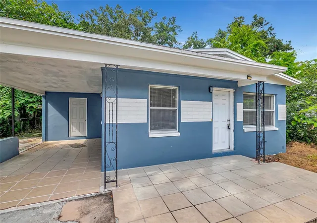 Photo 4 of Single family home for sale at 1212 E 33rd Avenue, Tampa, FL 33603 | MLS# TB8548031 | Listing updated on 2026-09-14