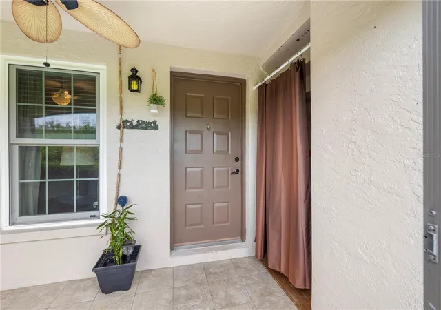 Listing Photo 5 - Condo for sale in building located at 3016 Bonaventure Cir, Palm Harbor, FL 34684 - Unit #104
