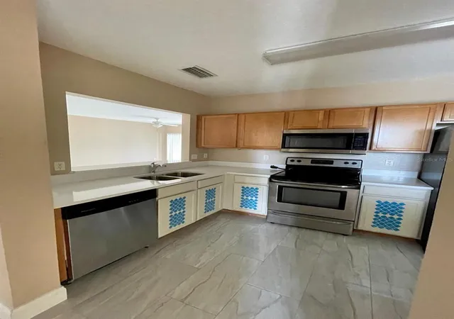 Photo 4 of Condo for sale at 9505 Newdale Way #201, Riverview, FL 33578 | MLS# TB8548036 | Listing updated on 2026-09-12