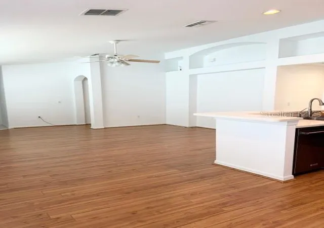 Photo 4 of Single family home for sale at 2931 Walnut Grv Ct, Holiday, FL 34691 | MLS# W7889473 | Listing updated on 2026-09-19