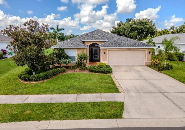 Photo 1 of Single family home for sale at 4722 78th Court E, Bradenton, FL 34203 | MLS# A4705889 | Listing updated on 2026-09-14
