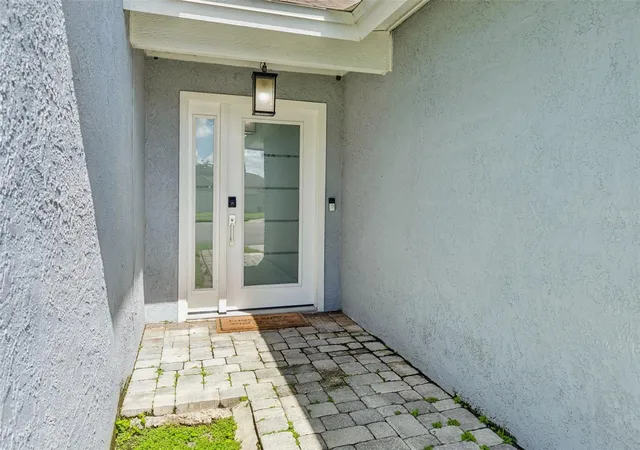 Photo 2 of Single family home for sale at 13612 Colorado Pl, Tampa, FL 33626 | MLS# TB8548047 | Listing updated on 2026-09-14