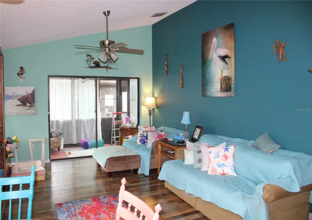 Photo 2 of Single family home for sale at 1671 Hamilton Ct, Dunedin, FL 34698 | MLS# TB8548051 | Listing updated on 2026-09-12