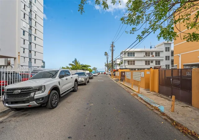 Photo 4 of Condo for sale at 10 Calle Amapola #5, Carolina, PR 00979 | MLS# PR9124125 | Listing updated on 2026-09-12