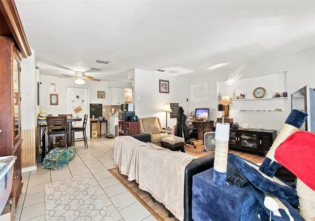 Photo 3 of Single family home for sale at 16 S Harrison St, Beverly Hills, FL 34465 | MLS# TB8548053 | Listing updated on 2026-09-24