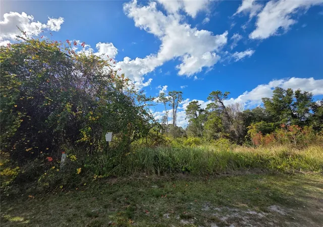 Photo 2 of Land for sale at 520 W Kingway Dr, Deltona, FL 32725 | MLS# O6441318 | Listing updated on 2026-09-13