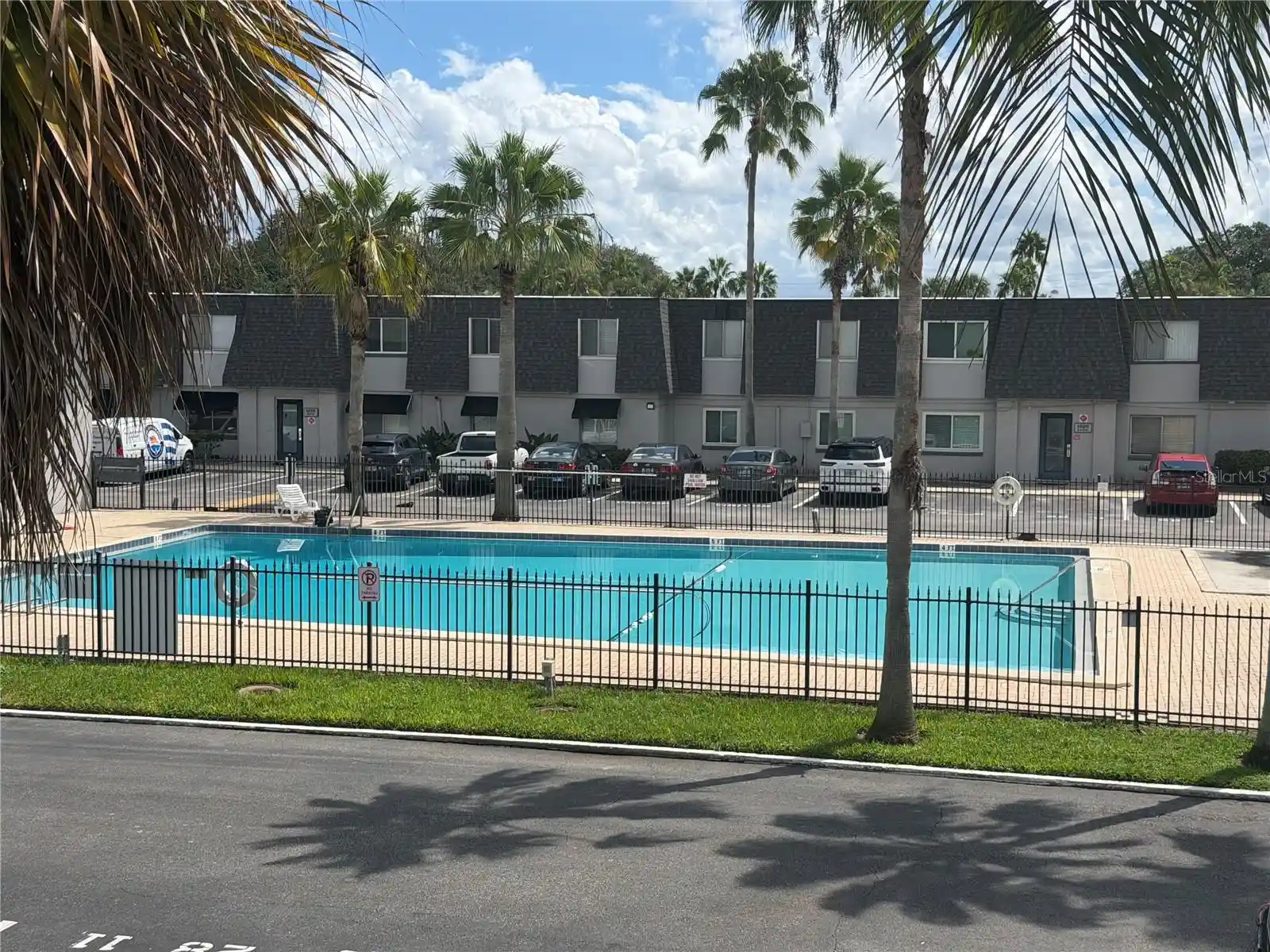Listing Photo 1 - Condo for sale in 1928 Conway Rd located at 1928 Conway Rd, ORLANDO, FL 32812 - Unit #14
