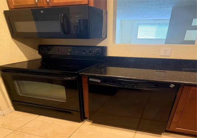 Listing Photo 4 - Condo for sale in building located at 1928 Conway Rd, ORLANDO, FL 32812 - Unit #14