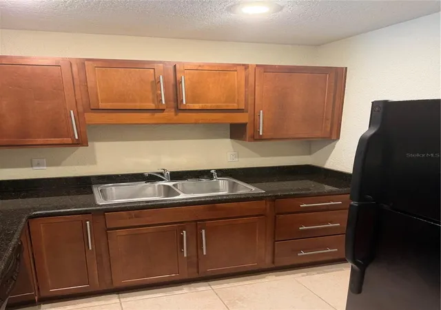 Listing Photo 5 - Condo for sale in building located at 1928 Conway Rd, ORLANDO, FL 32812 - Unit #14