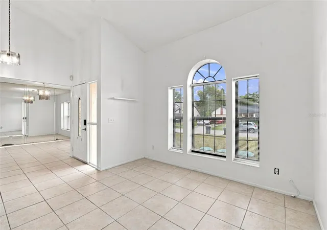 Photo 3 of Single family home for sale at 5676 Breckenridge Cir, Orlando, FL 32818 | MLS# O6441324 | Listing updated on 2026-09-14