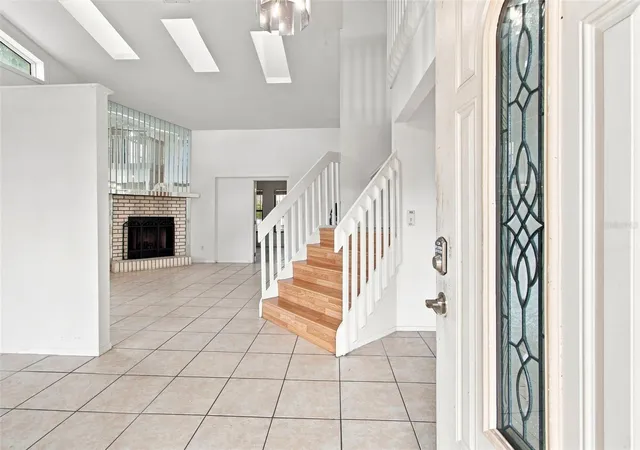 Photo 3 of Single family home for sale at 5676 Breckenridge Cir, Orlando, FL 32818 | MLS# O6441324 | Listing updated on 2026-09-14