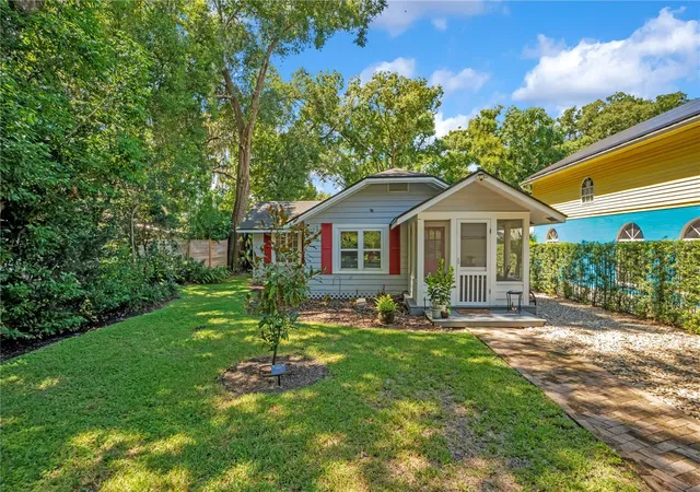 Photo 2 of Single family home for sale at 628 Forest St, Windermere, FL 34786 | MLS# O6441329 | Listing updated on 2026-09-18