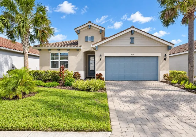 Single family home for sale at 257 Daylily Blvd, NOKOMIS, FL 34275 | MLS# N6145725