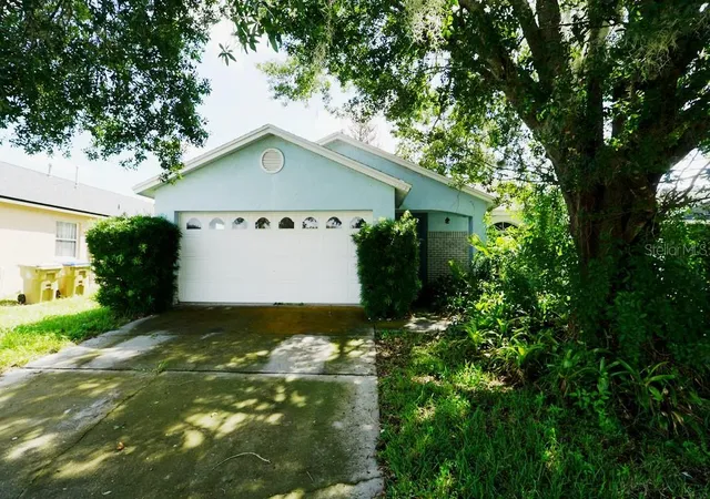 Photo 1 of Single family home for sale at 1523 Indian Oaks Trl, Kissimmee, FL 34747 | MLS# S5157437 | Listing updated on 2026-09-15