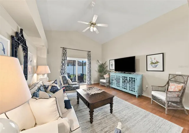 Photo 4 of Single family home for sale at 1022 Challenger Ave, Davenport, FL 33897 | MLS# O6441333 | Listing updated on 2026-10-30