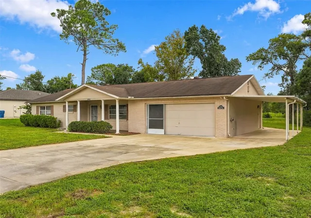 Photo 2 of Single family home for sale at 2363 Glenridge Dr, Spring Hill, FL 34609 | MLS# TB8548067 | Listing updated on 2026-09-14
