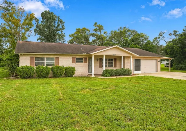 Photo 2 of Single family home for sale at 2363 Glenridge Dr, Spring Hill, FL 34609 | MLS# TB8548067 | Listing updated on 2026-09-14