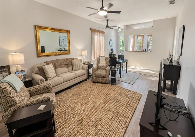 Photo 2 of Single family home for sale at 4925 Portsmouth St, Tavares, FL 32778 | MLS# G5117717 | Listing updated on 2026-09-13
