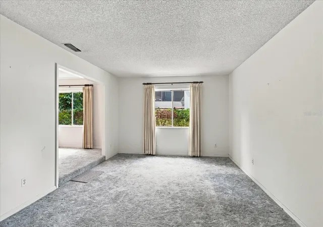 Photo 2 of Single family home for sale at 528 E Hillcrest, Altamonte Springs, FL 32701 | MLS# O6441338 | Listing updated on 2026-10-03