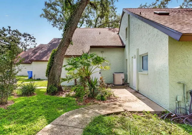 Photo 1 of Condo for sale at 5627 Ashley Oaks Dr #2, Tampa, FL 33617 | MLS# TB8548080 | Listing updated on 2026-09-29