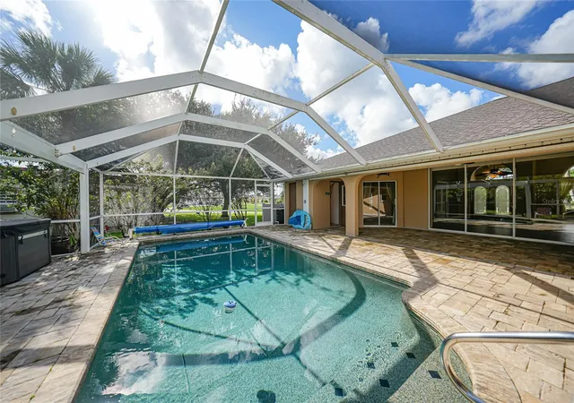 Photo 4 of Single family home for sale at 2320 Bendway Dr, Port Charlotte, FL 33948 | MLS# D6148748 | Listing updated on 2026-10-14