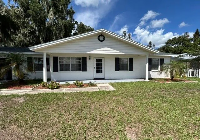 Photo 2 of Single family home for sale at 890 W White Birch Ln, Bartow, FL 33830 | MLS# B4902374 | Listing updated on 2026-09-13