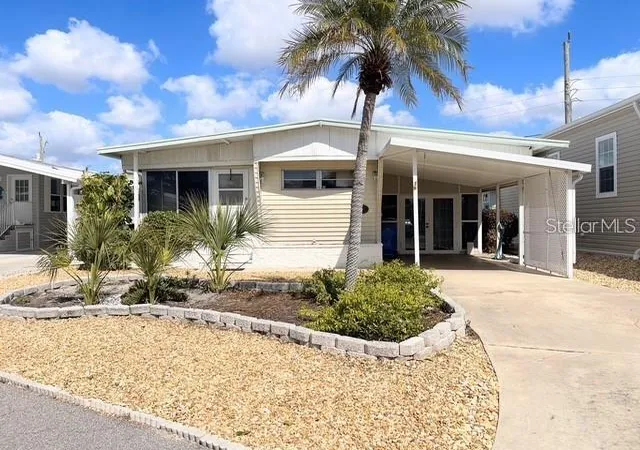 Manufactured home for sale at 714 S Green Cir, VENICE, FL 34285 | MLS# N6145727