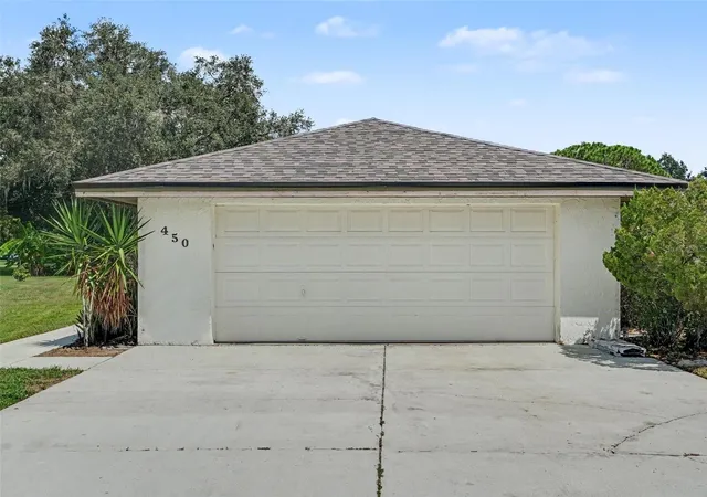 Photo 1 of Single family home for sale at 450 Sandestin Dr, Winter Haven, FL 33884 | MLS# TB8548086 | Listing updated on 2026-09-14