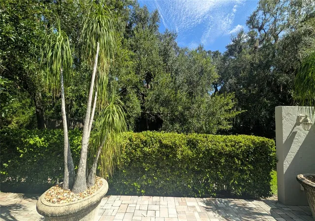 Photo 4 of House for sale at 4615 Oak Forest Dr E #22, Sarasota, FL 34231 | MLS# A4705905 | Listing updated on 2026-09-13