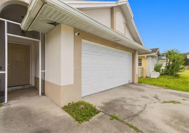 Photo 3 of Single family home for sale at 247 Competition Dr, Kissimmee, FL 34743 | MLS# O6441348 | Listing updated on 2026-09-18