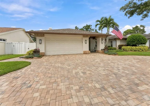 Photo 2 of Single family home for sale at 531 Walker Rd, Safety Harbor, FL 34695 | MLS# TB8548099 | Listing updated on 2026-10-01