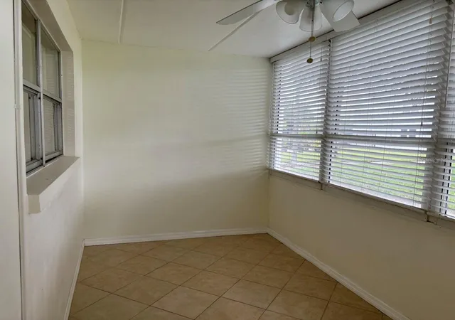 Listing Photo 2 - Condo for sale in building located at 1000 79Th Ave N, ST PETERSBURG, FL 33702 - Unit #102