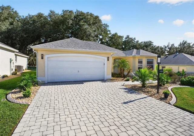 Photo 4 of Single family home for sale at 1454 San Clemente Ct, Lady Lake, FL 32159 | MLS# G5117722 | Listing updated on 2026-09-25