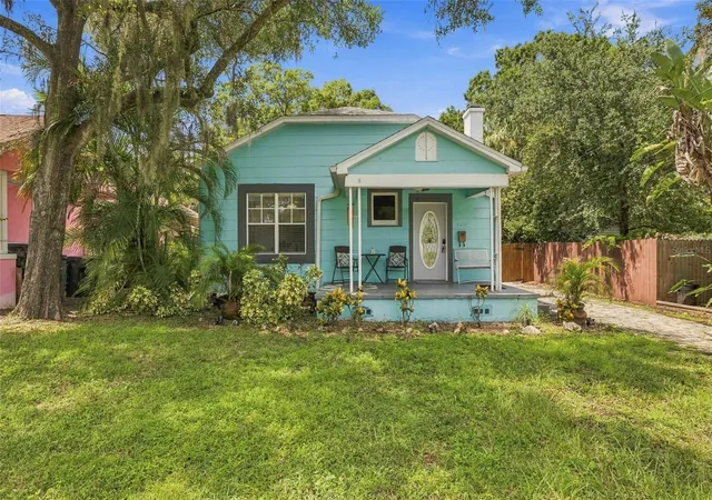 Photo 1 of Single family home for sale at 5916 N Tampa St, Tampa, FL 33604 | MLS# TB8548104 | Listing updated on 2026-09-13