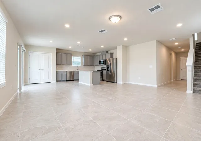 Photo 3 of Single family home for sale at 2250 Lovely Ln, Davenport, FL 33896 | MLS# O6441356 | Listing updated on 2026-09-13