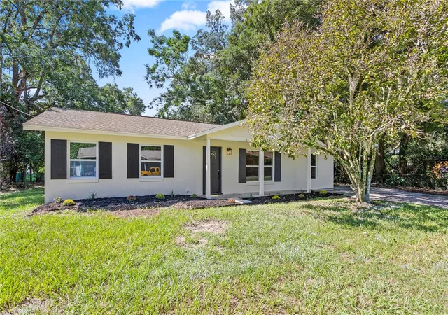 Photo 1 of Single family home for sale at 2216 Ne 36th Place, Ocala, FL 34479 | MLS# O6441359 | Listing updated on 2026-09-15