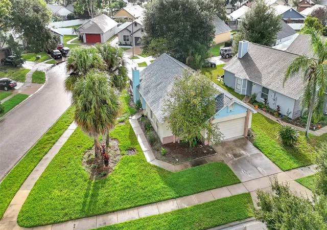 Photo 2 of Single family home for sale at 2601 Briana Ct, Orlando, FL 32837 | MLS# O6441360 | Listing updated on 2026-10-08