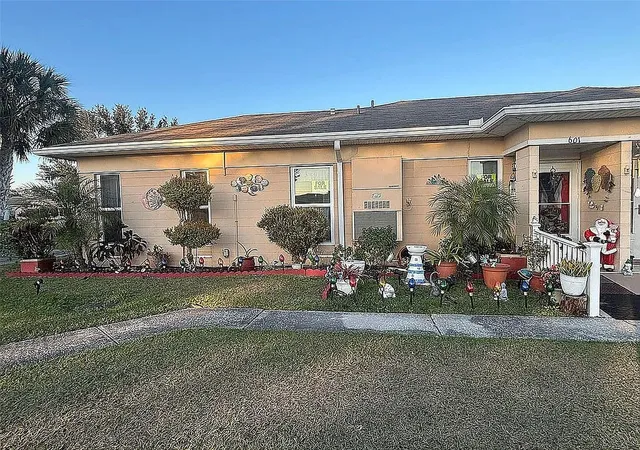 Photo 1 of Single family home for sale at 601 Club Cir, Lakeshore, FL 33854 | MLS# O6441361 | Listing updated on 2026-09-13