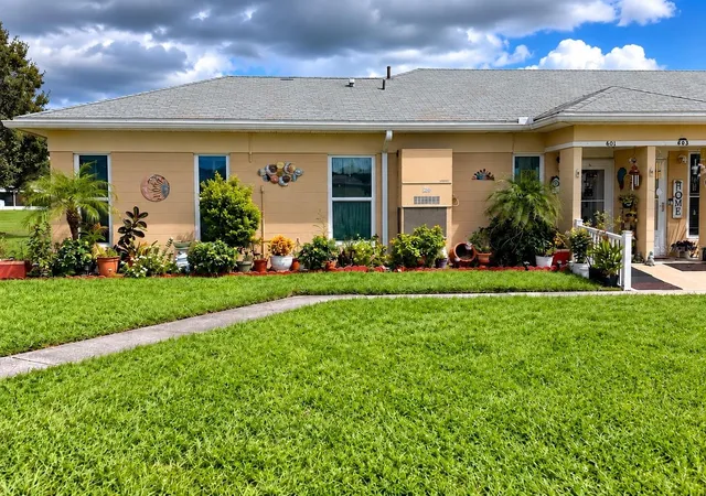 Single family home for sale at 601 Club Cir, Lakeshore, FL 33854 | MLS# O6441361
