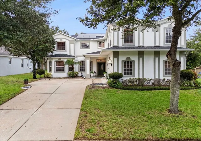 Photo 2 of Single family home for sale at 2013 Clapper Trl, Apopka, FL 32703 | MLS# O6441363 | Listing updated on 2026-09-13