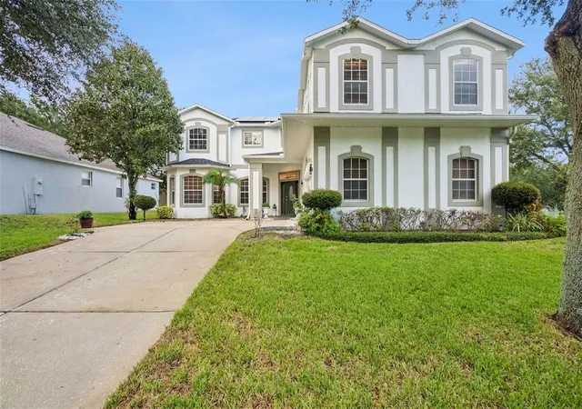 Photo 2 of Single family home for sale at 2013 Clapper Trl, Apopka, FL 32703 | MLS# O6441363 | Listing updated on 2026-09-13