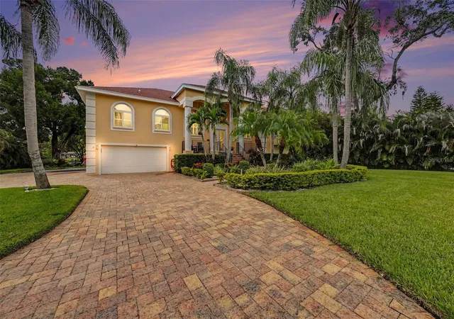 Photo 1 of Single family home for sale at 1021 W Henry Ave, Tampa, FL 33604 | MLS# TB8548113 | Listing updated on 2026-09-21