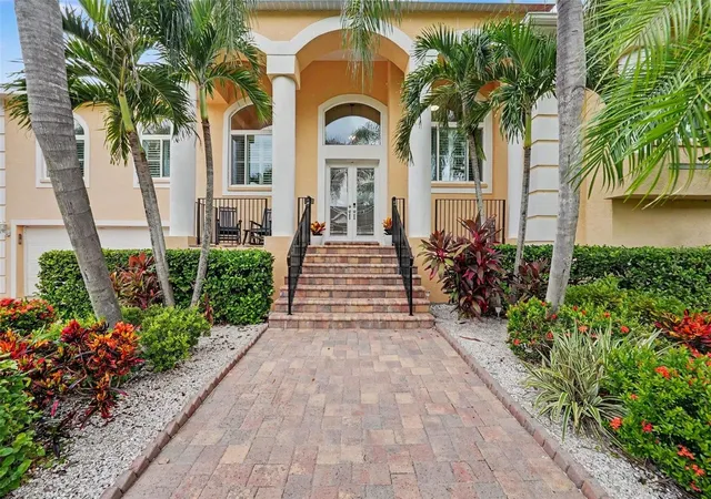 Photo 3 of Single family home for sale at 1021 W Henry Ave, Tampa, FL 33604 | MLS# TB8548113 | Listing updated on 2026-09-21
