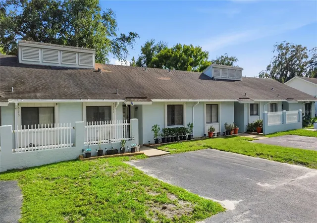 Photo 3 of Condo for sale at 4631 N Pine Hills Rd #110, Orlando, FL 32808 | MLS# O6441368 | Listing updated on 2026-09-18