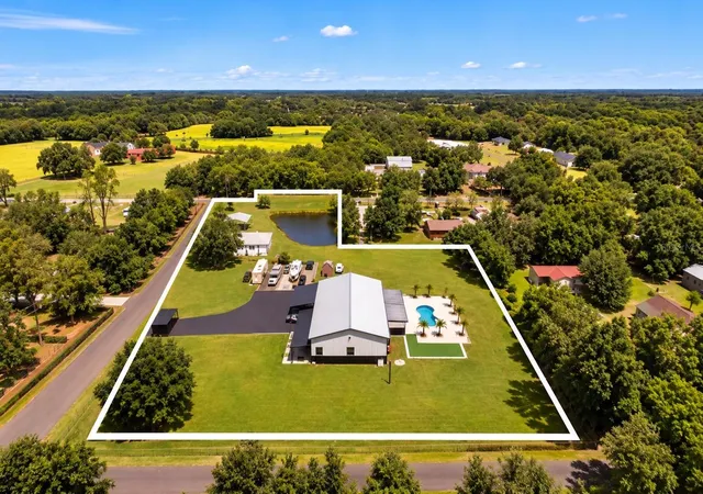 Photo 2 of Single family home for sale at 10225 Judy Rd, Dover, FL 33527 | MLS# TB8548128 | Listing updated on 2026-09-18