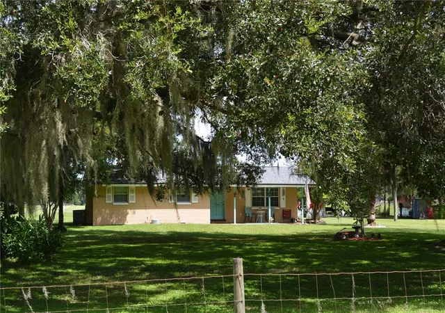Photo 4 of Sale Pending at 7826 Cr 736, Center Hill, FL 33514 | MLS# G5117723 | Listing updated on 2026-09-19