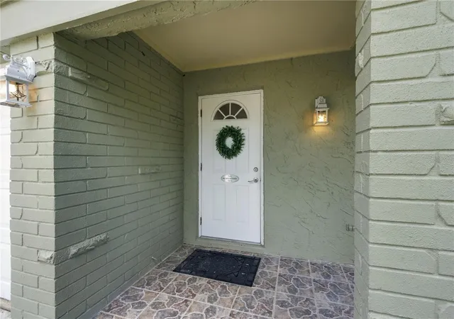 Photo 3 of Single family home for sale at 705 Leeward Way, Palm Harbor, FL 34685 | MLS# TB8548137 | Listing updated on 2026-09-30